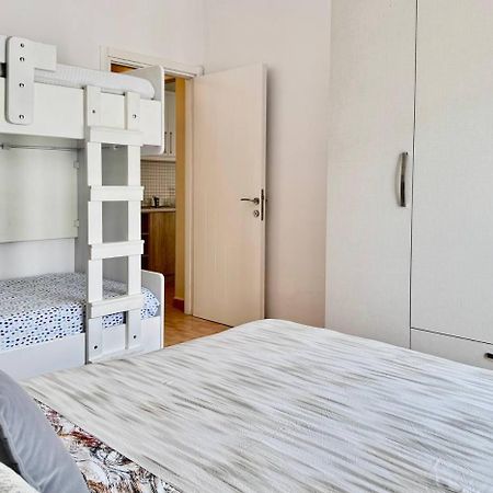 Your Comfy Apartment Sarandë Exterior foto